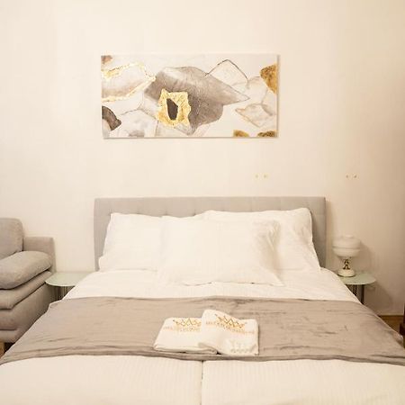 Helen Homestay Vaclavske Namesti Prague Luaran gambar